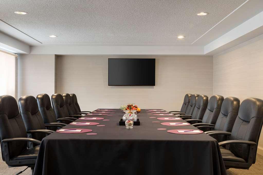 Coast Edmonton Plaza Hotel By Apa Zařízení fotografie