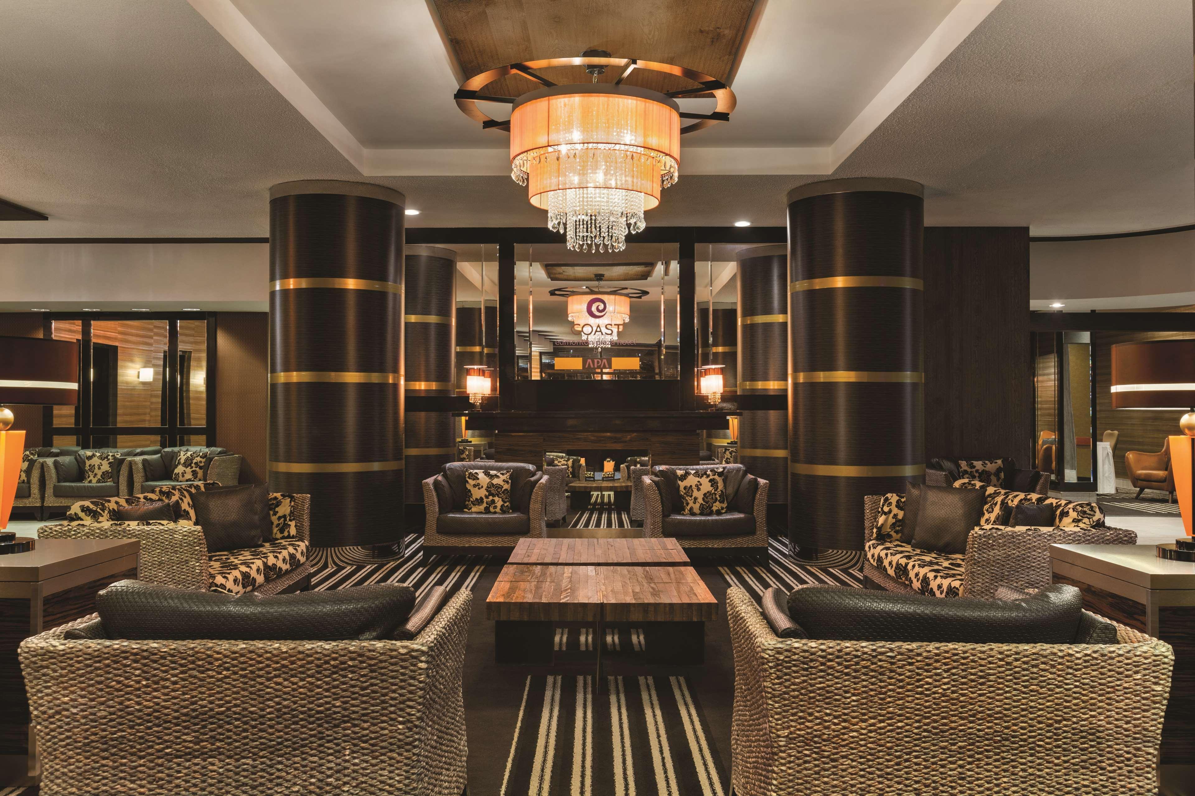Coast Edmonton Plaza Hotel By Apa Exteriér fotografie